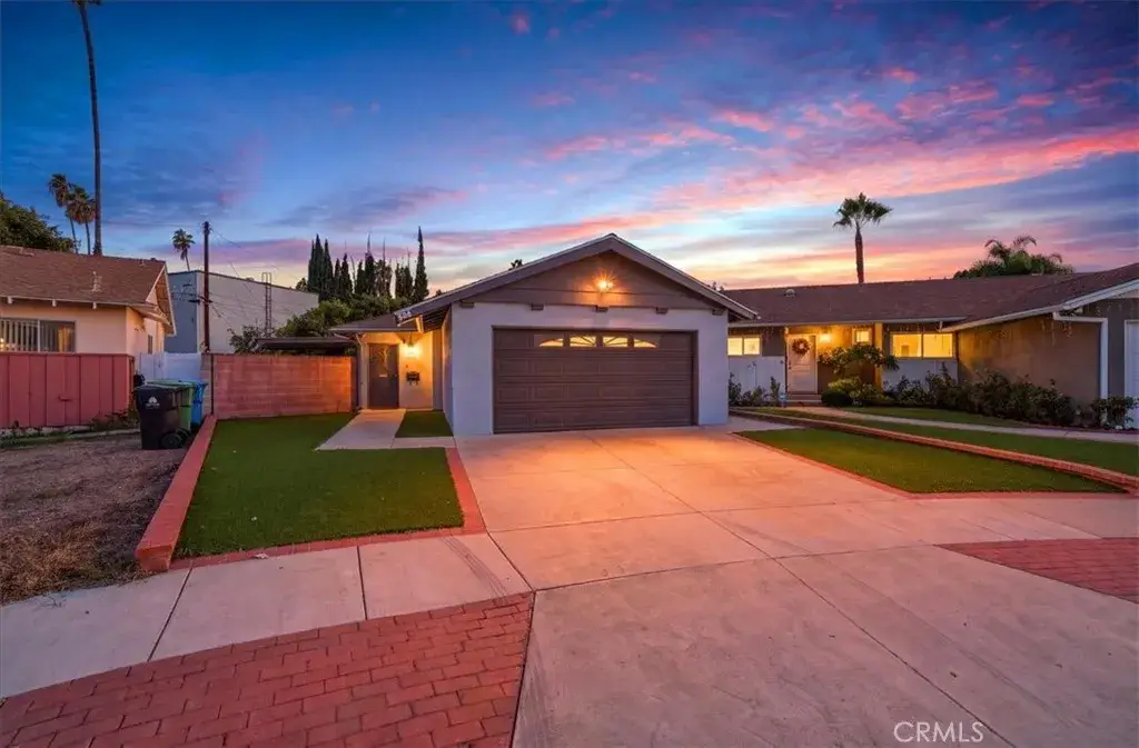 7227 Whitaker Avenue, Lake Balboa, CA 91406 - #1