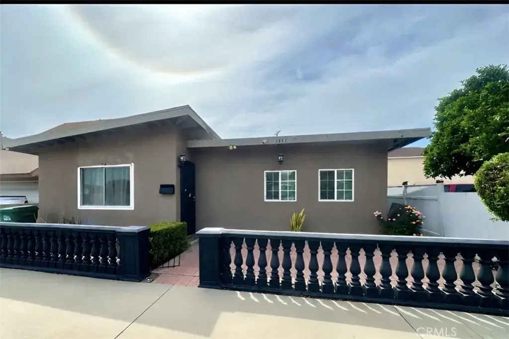 3437 Caspian, Long Beach, CA 90810 - #1