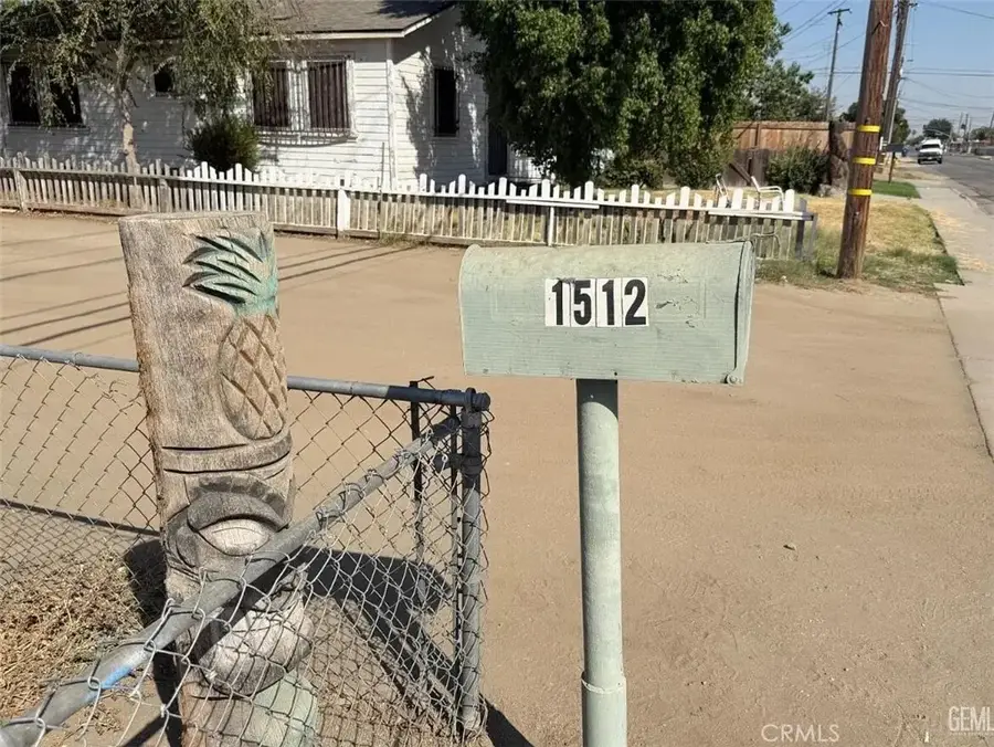 1512 Southgate Drive, Bakersfield, CA 93304 - #2