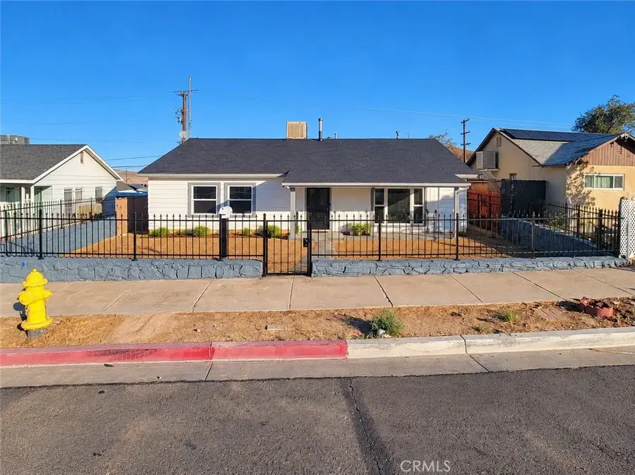 651 W Buena Vista, Barstow, CA 92311 - #3