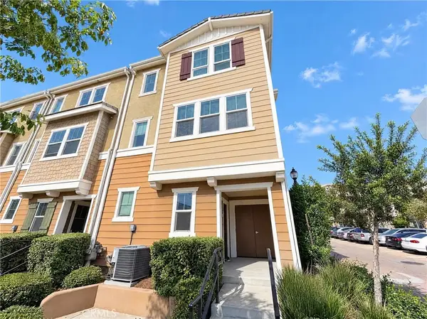 14114 W Pine, Van Nuys, CA 91405