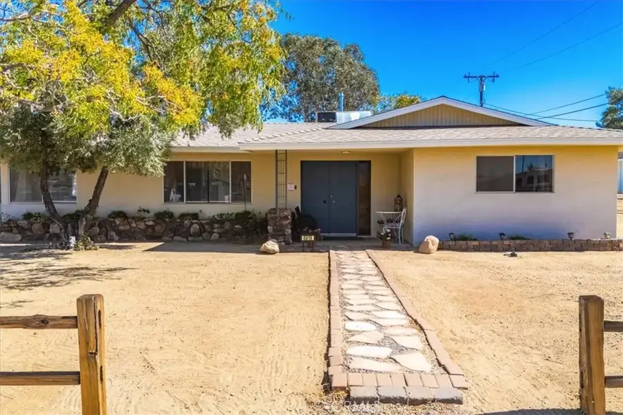 6919 Lennox Avenue, Yucca Valley, CA 92284 - Image #3
