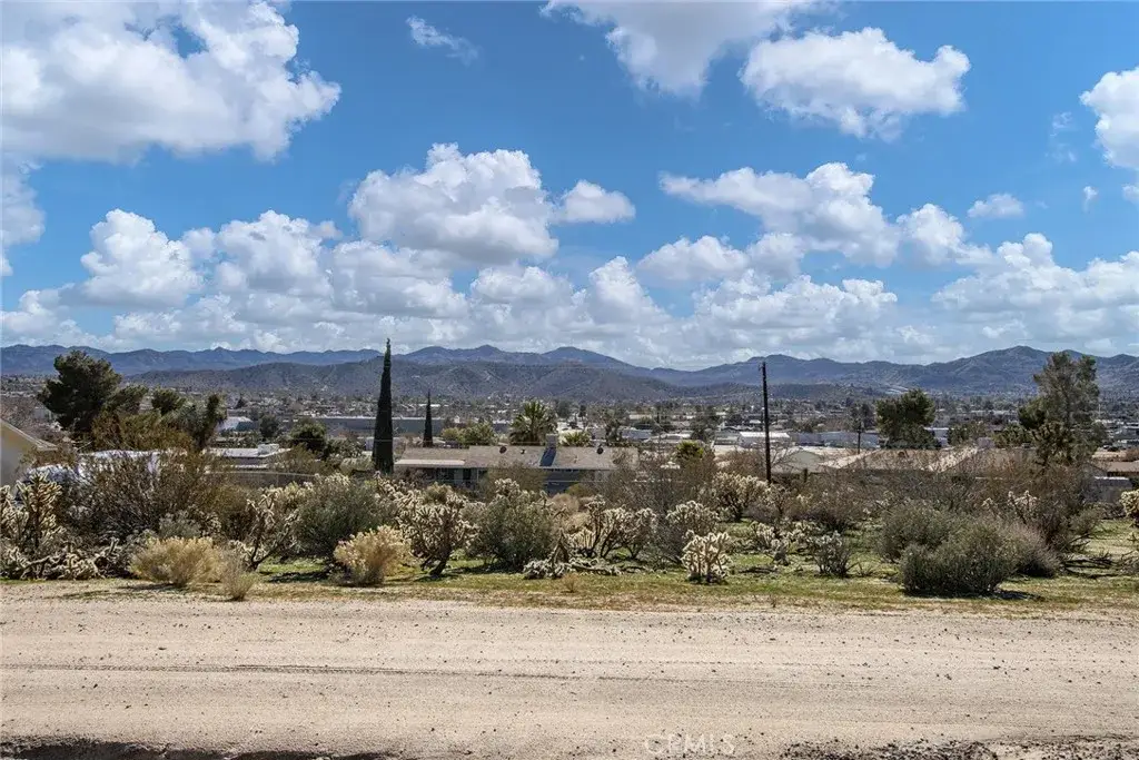57495 Warren, Yucca Valley, CA 92284 - Image #1