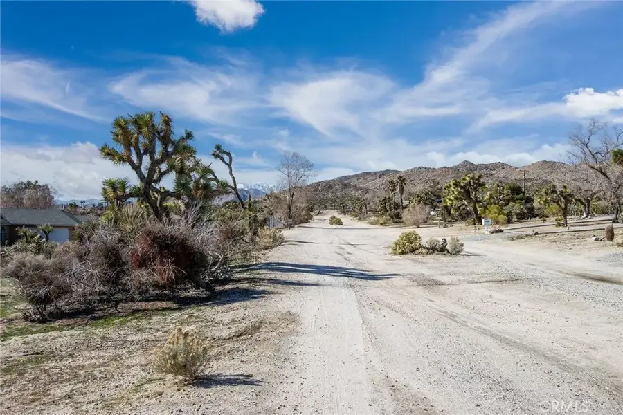 57495 Warren, Yucca Valley, CA 92284 - Image #3