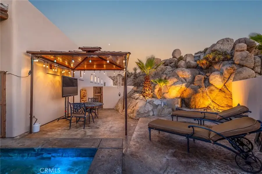 57045 Plaza Del Amigo, Yucca Valley, CA 92284 - Image #3