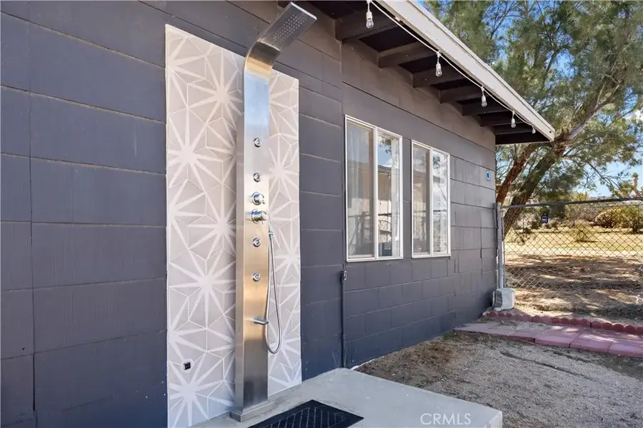 61413 Sandalwood, Joshua Tree, CA 92252 - Image #2