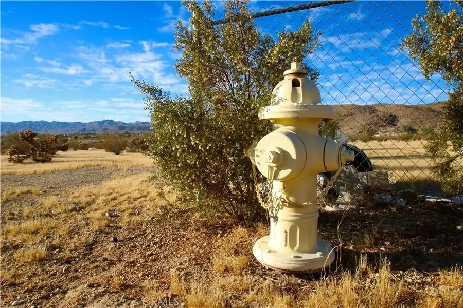 61769 Cowan, Joshua Tree, CA 92252 - Image #2
