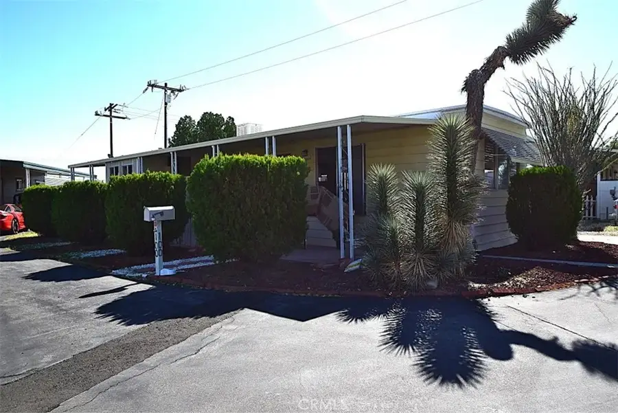 56425 29 Palms #100, Yucca Valley, CA 92284 - Image #2
