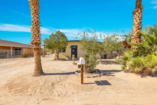 6186 Abronia, 29 Palms, CA 92277