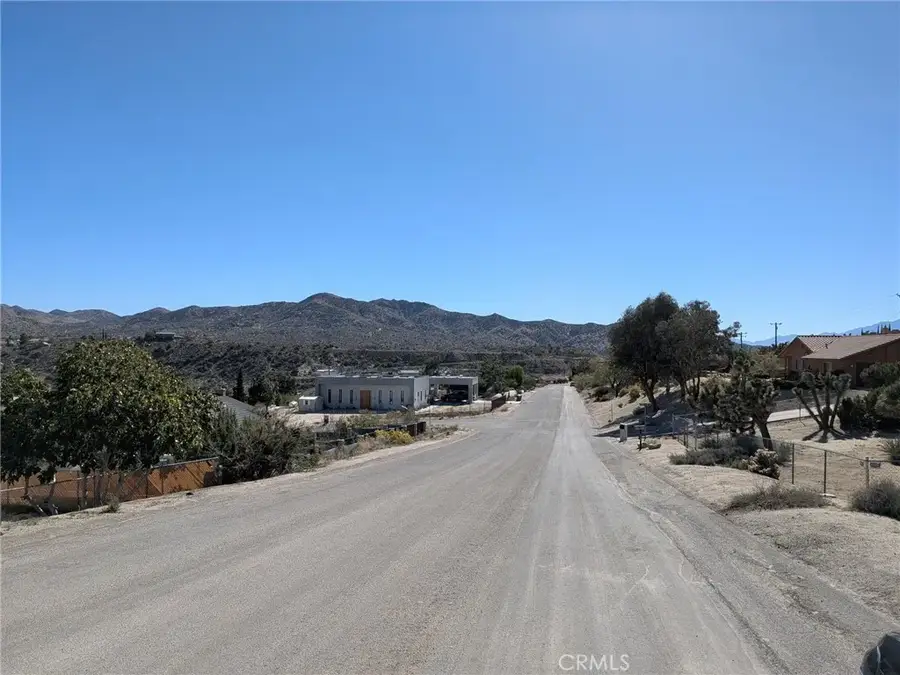 54375 Pinon, Yucca Valley, CA 92284 - Image #3