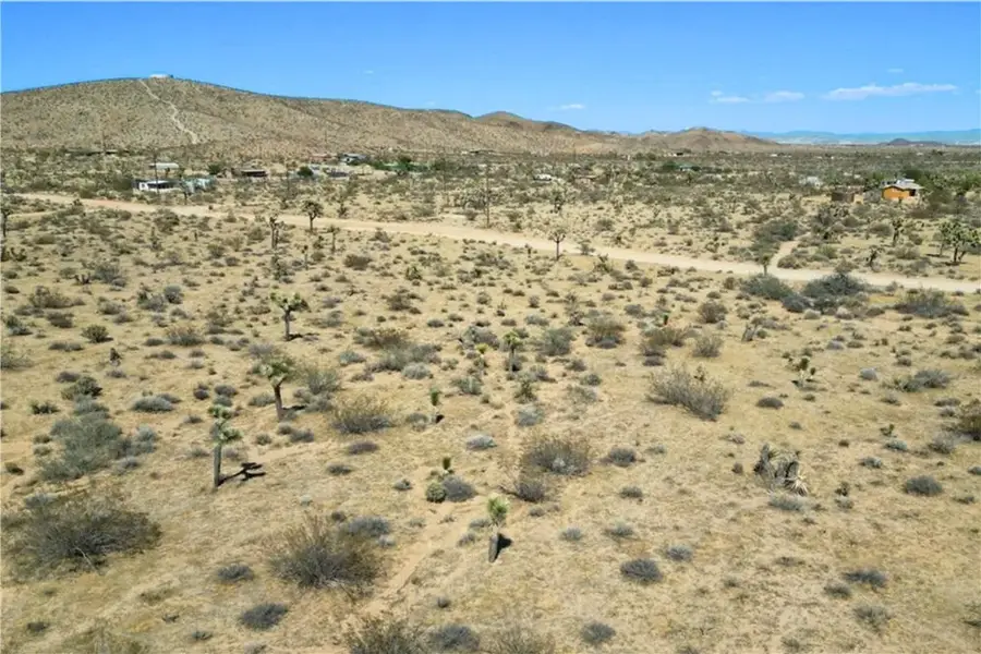 2814 Yucca Mesa, Yucca Valley, CA 92284 - Image #2