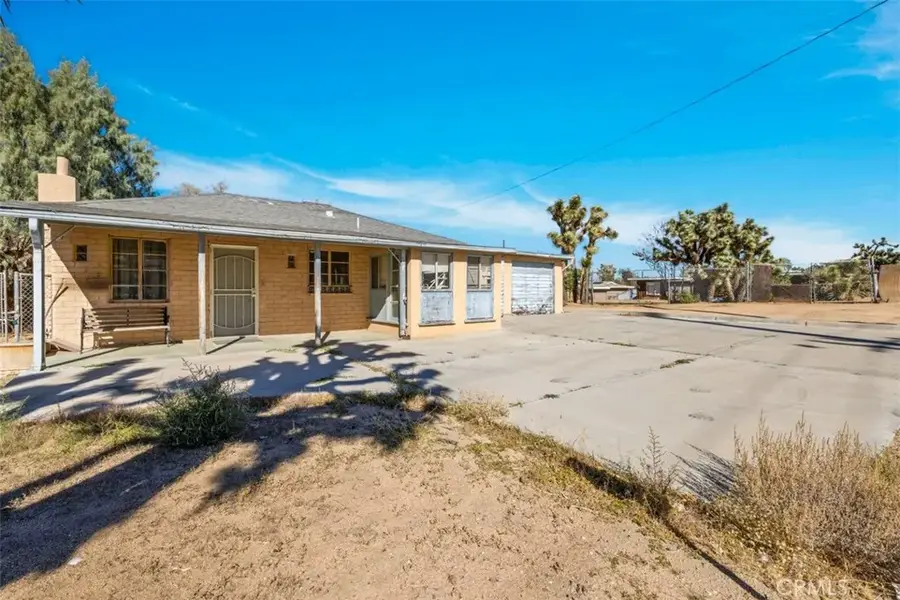 56026 Onaga Trl, Yucca Valley, CA 92284 - Image #2