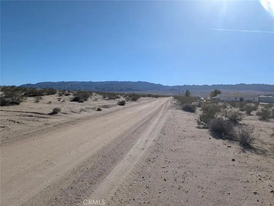 3878 Pearl Springs, Twentynine Palms Yucca Valley, CA 92277 - Image #2