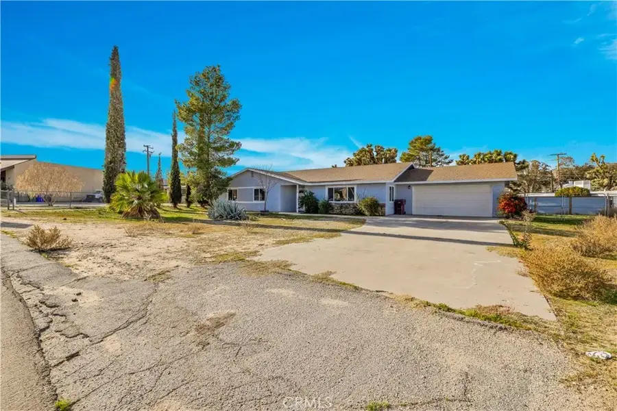 7010 Airway Avenue, Yucca Valley, CA 92284 - Image #2