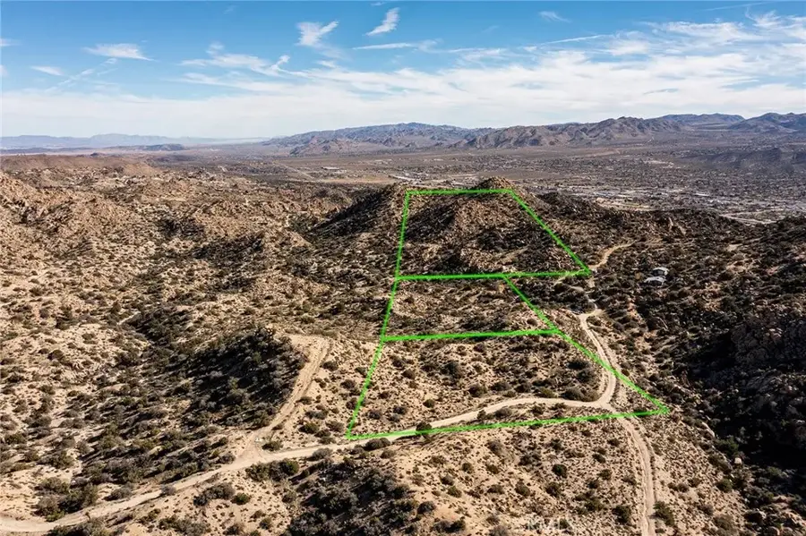 6274 Omega, Yucca Valley, CA 92284 - #2