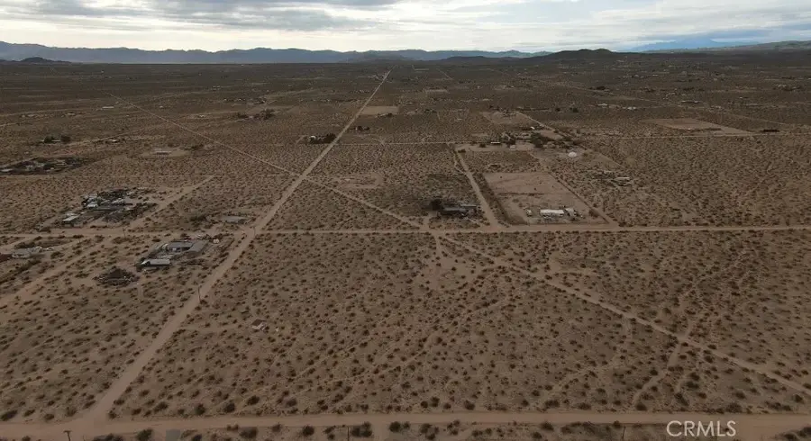 60426 Lorraine, Landers, CA 92285 - Image #3