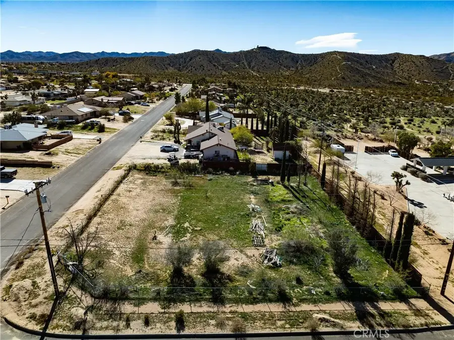 7516 Hilton, Yucca Valley, CA 92284 - Image #2