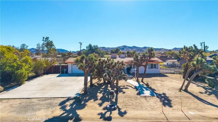 56605 Taos Trail, Yucca Valley, CA 92284 - Image #2