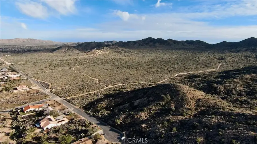 55811 Golden Bee, Yucca Valley, CA 92285 - #2