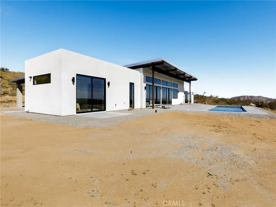 621 N Sage Avenue, Yucca Valley, CA 92284 - #3