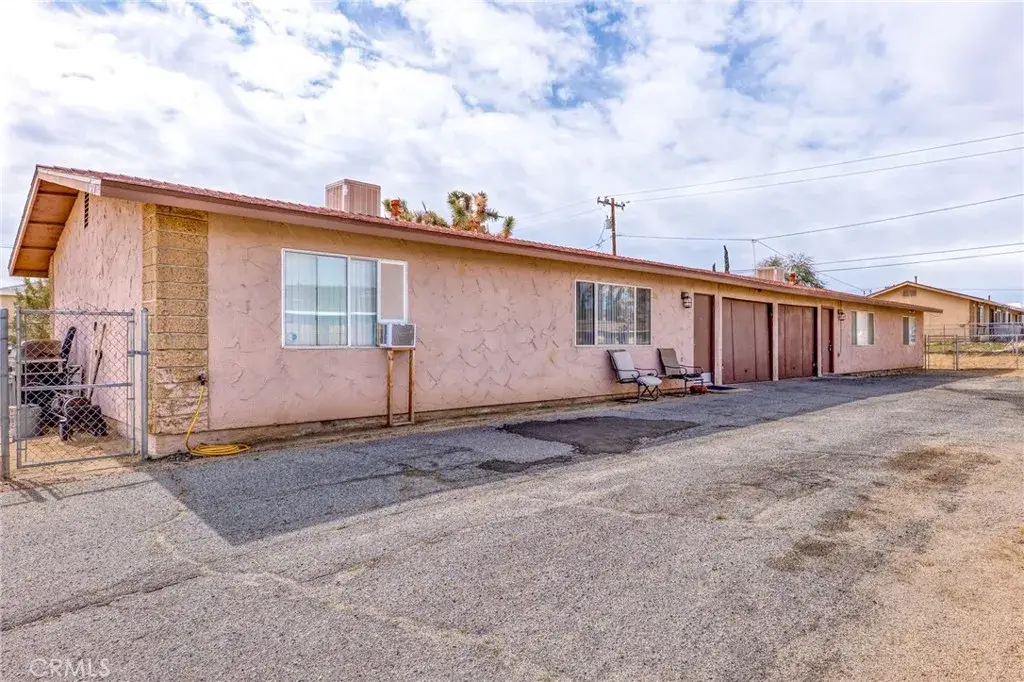 6434 Linda Lee, Yucca Valley, CA 92284 - #1