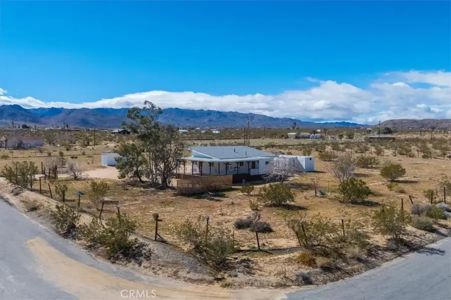 4914 Flamingo Avenue, Joshua Tree, CA 92252 - #2