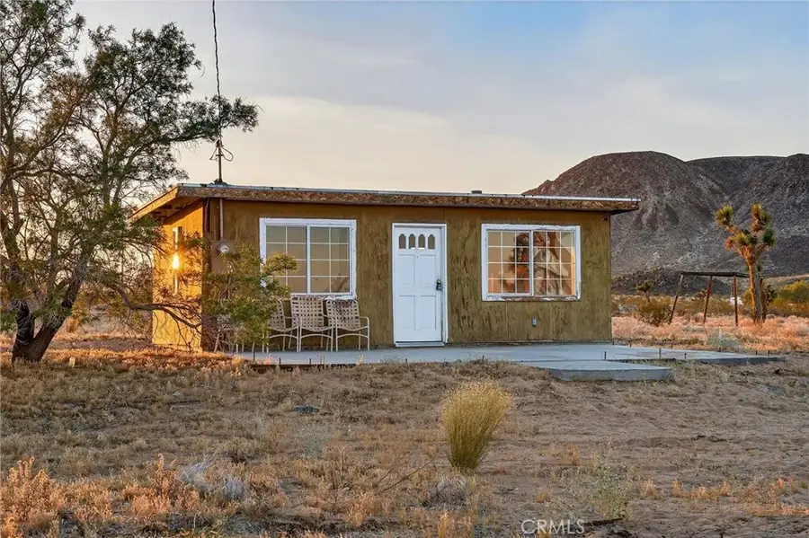 59773 Applegate Way, Landers, CA 92285 - #2