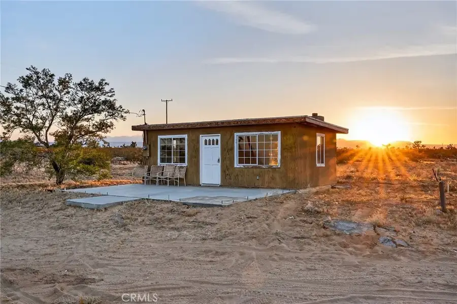 59773 Applegate Way, Landers, CA 92285 - #3