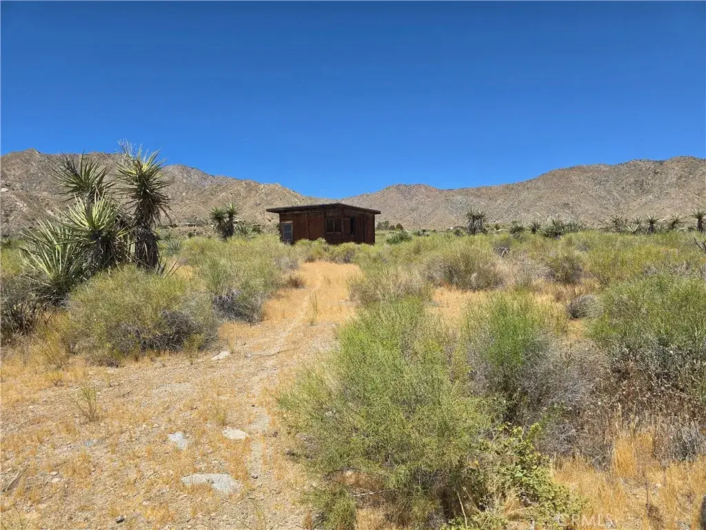 5 Apache, Morongo Valley, CA 92256 - #1