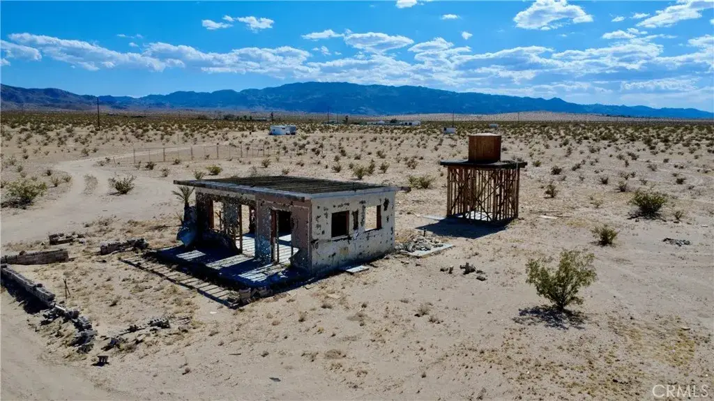 5620 Mojave, Twentynine Palms Yucca Valley, CA 92277 - #1