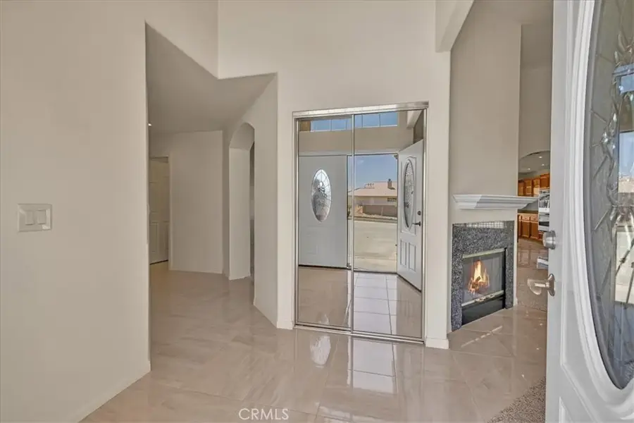 8674 Dumosa Avenue, Yucca Valley, CA 92284 - #3