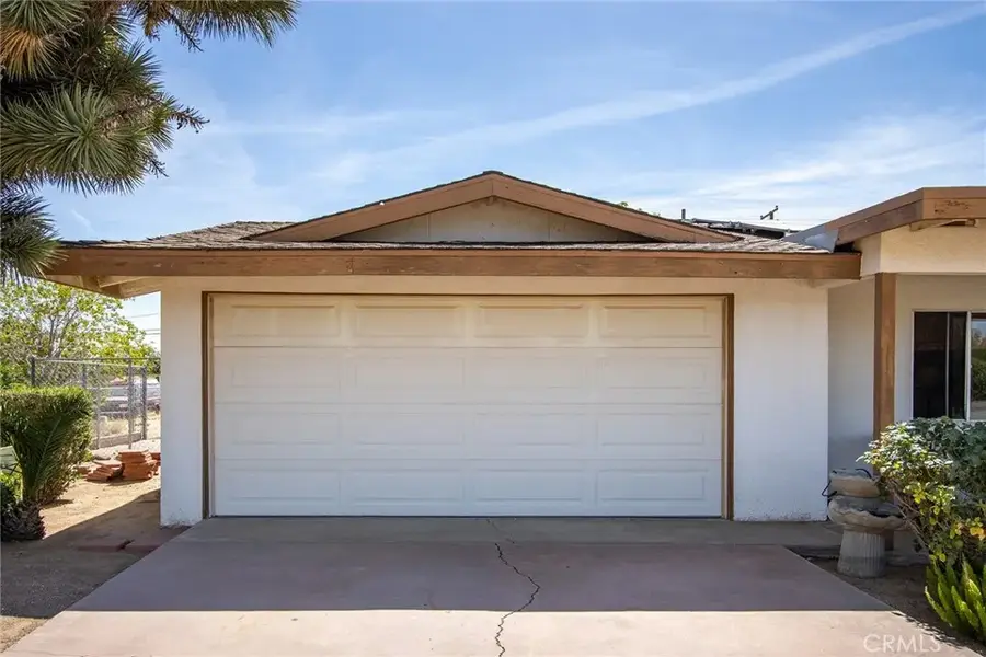 7613 Cherokee, Yucca Valley, CA 92284 - #3
