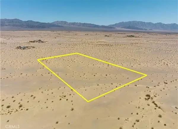1234 Hollywood, 29 Palms, CA 92277