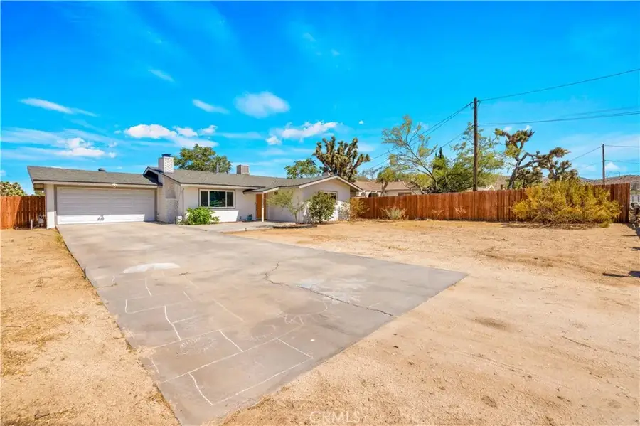 7563 Valley Vista Avenue, Yucca Valley, CA 92284 - #3