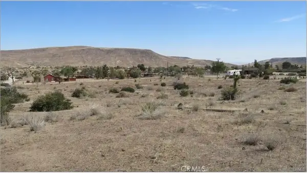 5565 Minna Gombell, Pioneertown, CA 92268