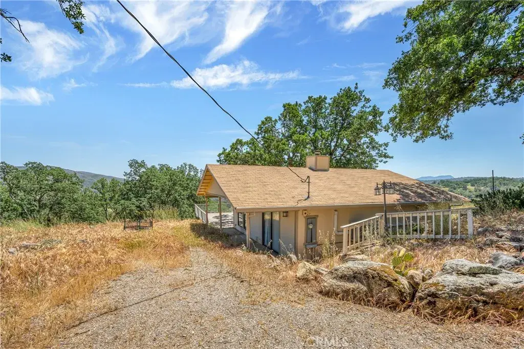 19511 Oak Haven Road, Lower Lake, CA 95457 - Image #1