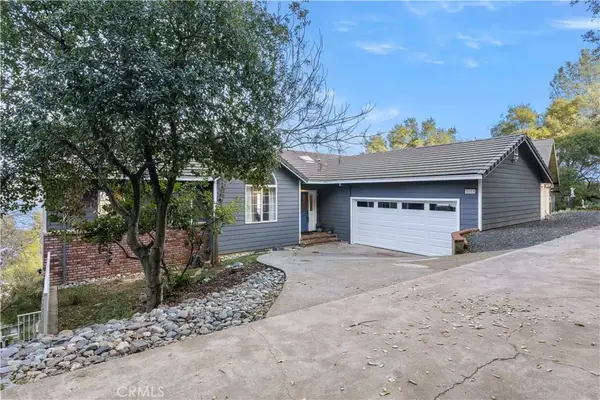 3113 S Lake Dr, Kelseyville, CA 95451