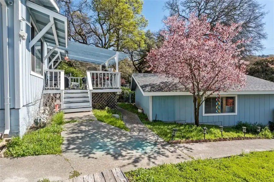 2960 Oak Crest Avenue, Lucerne, CA 95458 - #2