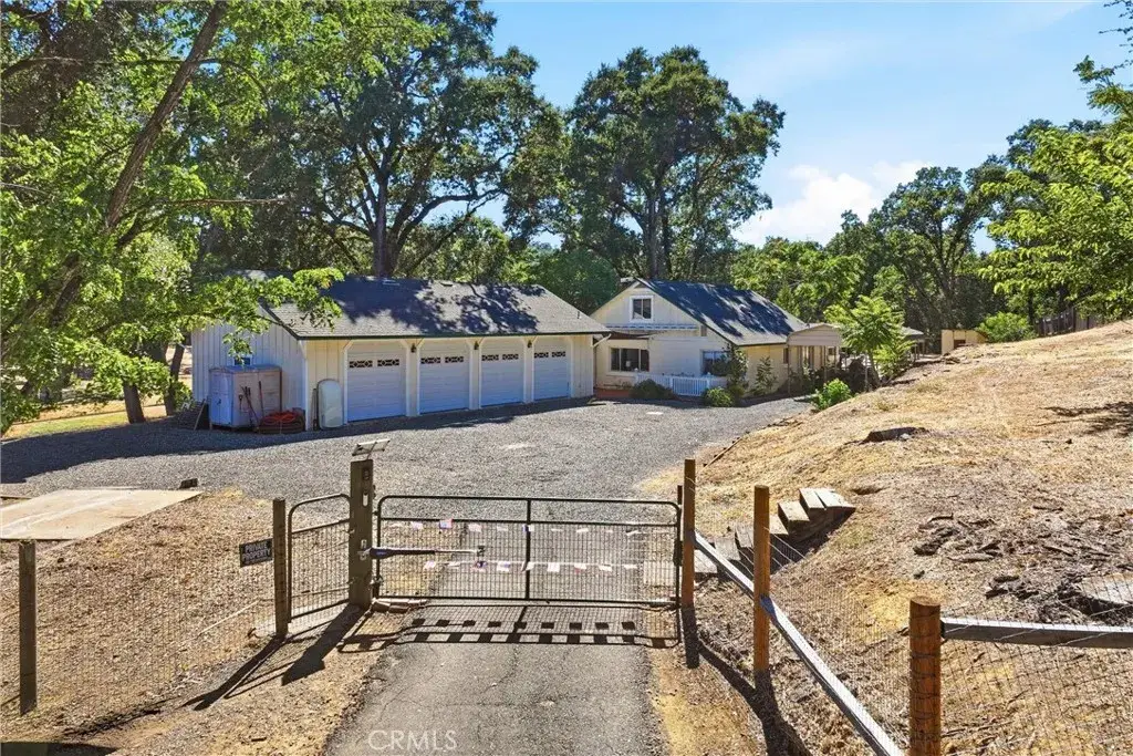 2735 Howard, Lakeport, CA 95453 - #1
