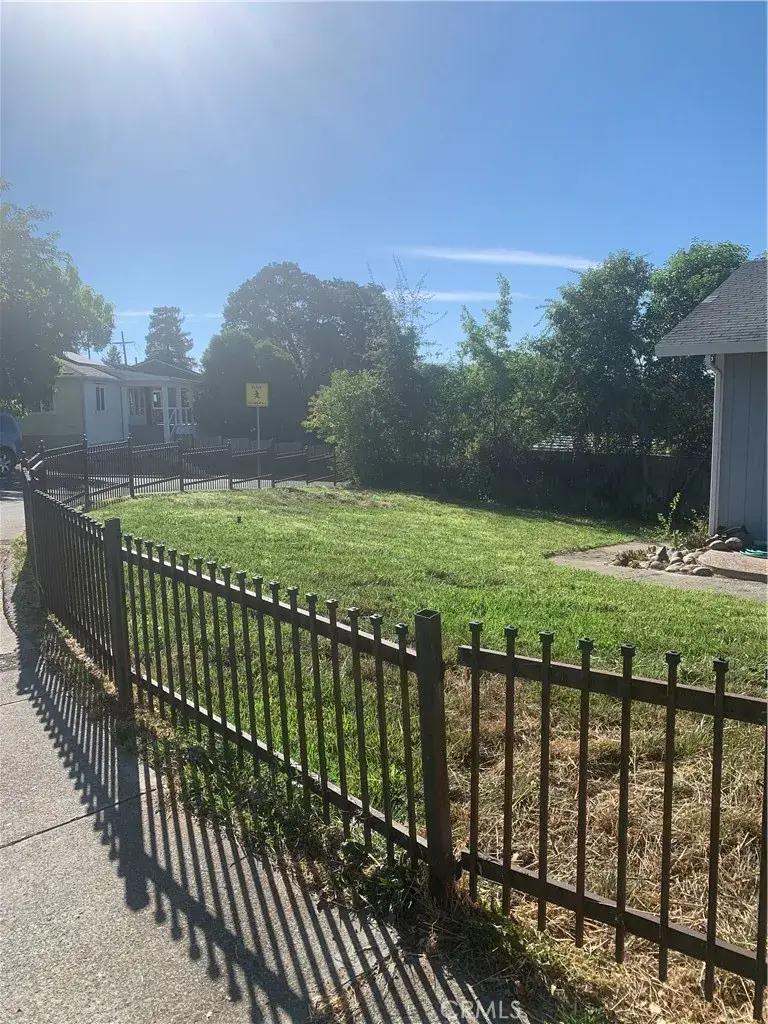 311 Hillcrest, Lakeport, CA 95453 - #3