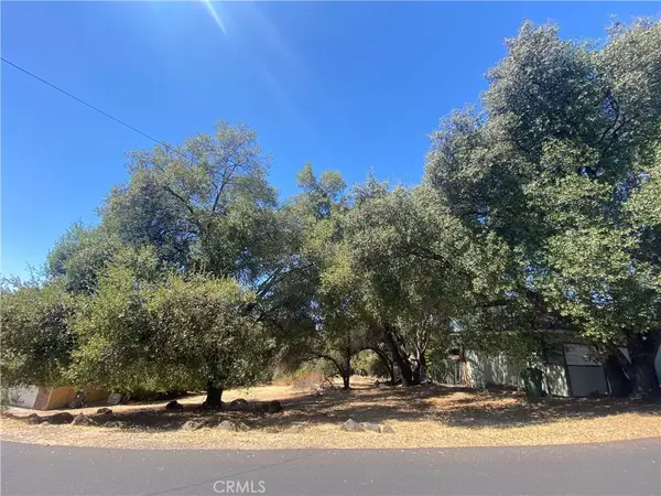 18625 Oak Grove, Hidden Valley Lake, CA 95467