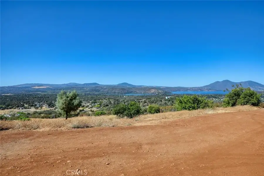 16010 Davis Ave, Clearlake, CA 95422 - #3