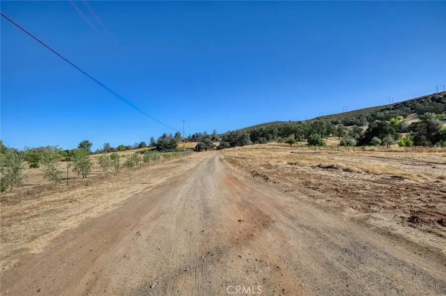 16010 Davis Ave, Clearlake, CA 95422 - #3