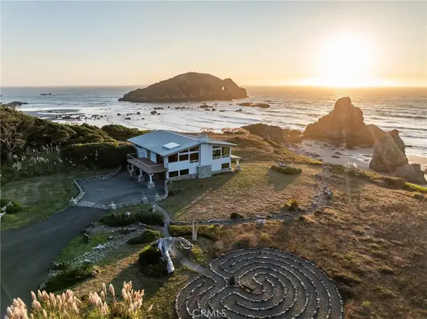 405 Island View, Smith River, CA 95567