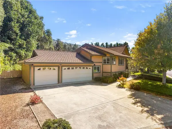 8656 Paradise Valley Boulevard, Lucerne, CA 95458