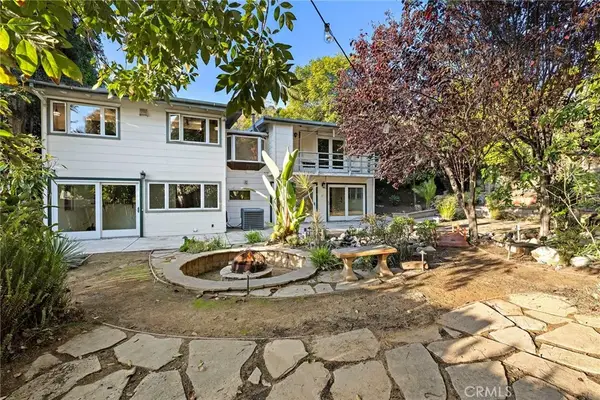 945 Park Avenue, Laguna Beach, CA 92651