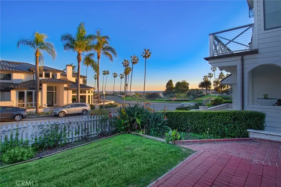 415 San Bernardino, Newport Beach, CA 92663 - Image #2