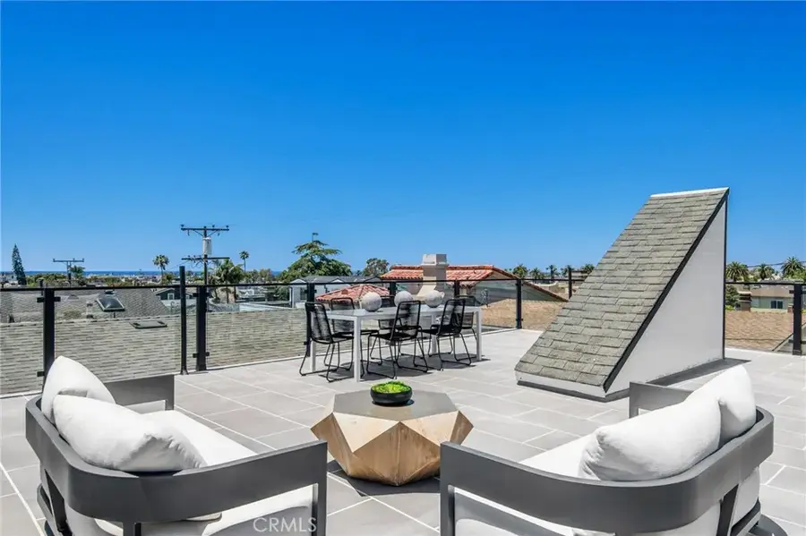 717 Orchid Avenue #1/2, Corona Del Mar, CA 92625 - #2