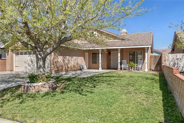2416 Oakgrove Street, Rosamond, CA 93560