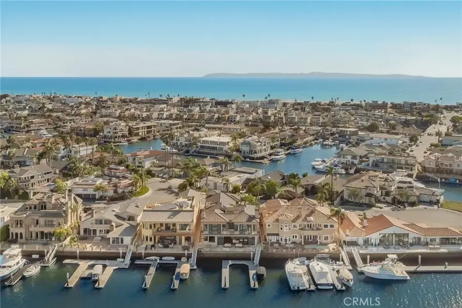 16462 Malden Circle, Huntington Beach, CA 92649 - #2